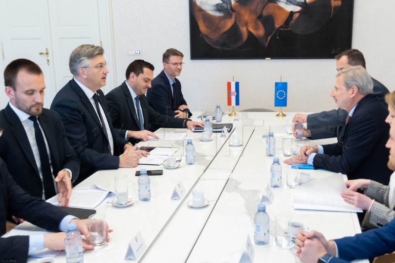 Croatia's economy has shown resilience, Plenković tells Hahn