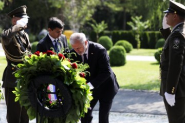 Polaganje vijenaca u povodu obilježavanja Dana Hrvatske vojske na Mirogoju