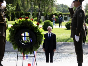 Polaganje vijenaca u povodu obilježavanja Dana Hrvatske vojske na Mirogoju