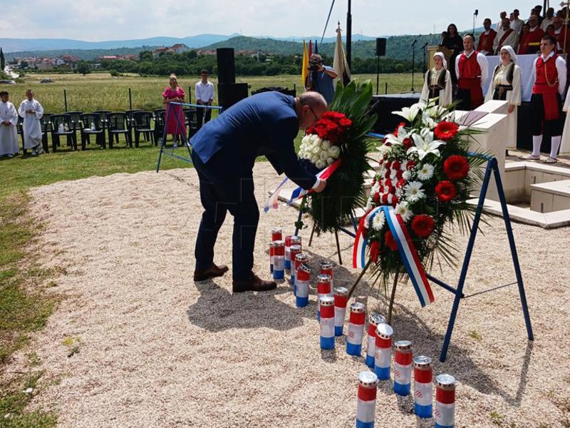 Grlić Radman u BiH: Hrvati opstali unatoč Bleiburgu, križnim putevima