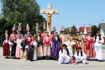 Gorjani u Proljetnom ophodu kraljica ili ljelja