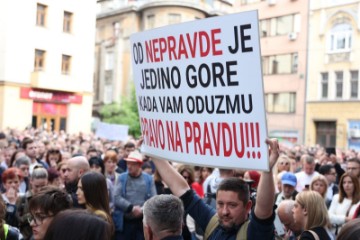 Tisuće ljudi na prosvjedima u Sarajevu, ogorčeni zbog ubojstva mlade liječnice