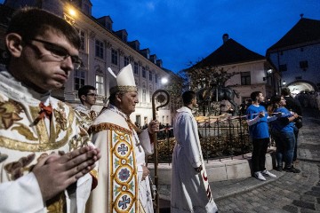 Svetkovina Majke Božje od Kamenitih vrata - procesija