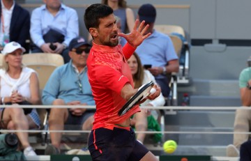 Roland Garros: Đoković u tri seta nadigrao Fucsovicsa