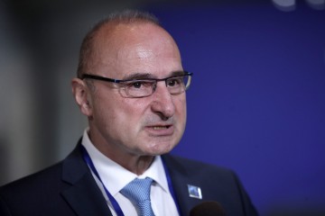 Grlić Radman: NATO u procesu stvaranja novog formata suradnje s Ukrajinom