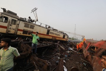 INDIA TRAIN ACCIDENT 