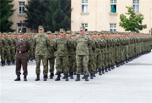  Banožić: Mladi ljudi unaprjeđuju i jačaju Hrvatsku vojsku