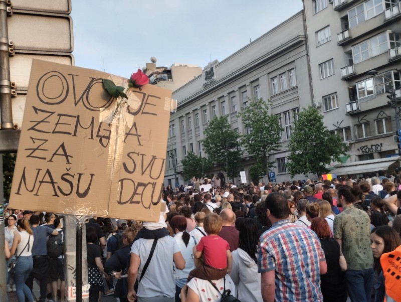 Beograd: Peti građanski prosvjed mjesec dana nakog tragedije u školi