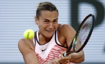 Roland Garros: Sabaljenka teško do pobjede, Tsitsipas lako