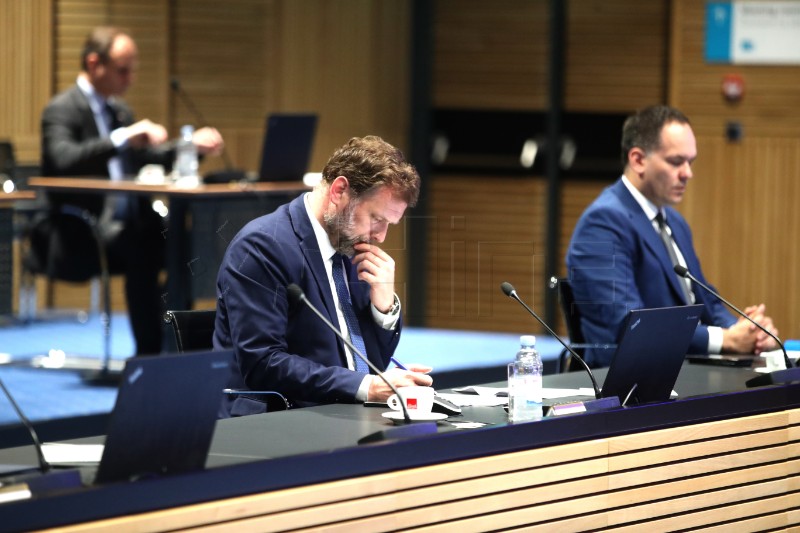 Minister visits members of French Air and Space Force at Zagreb Airport  