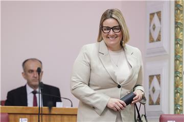 Baričević (HDZ): Bulj krši zakon, politički kadrovira i nije ga briga za Sinjane