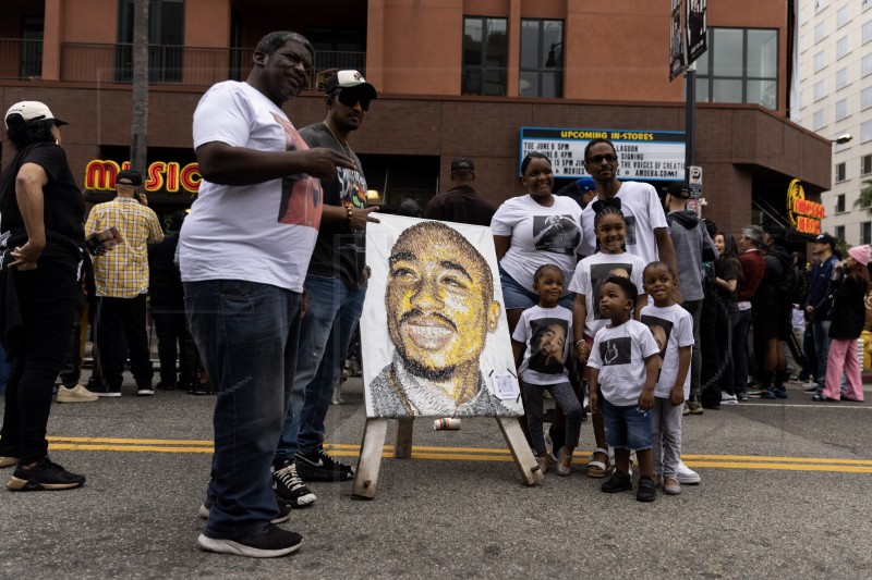 USA WALK OF FAME TUPAC SHAKUR