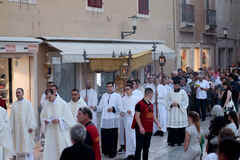 Zadar: Misa i procesija na Tijelovo