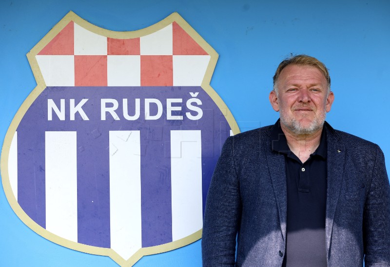 Robert Prosinečki službeno predstavljen kao trener NK Rudeša