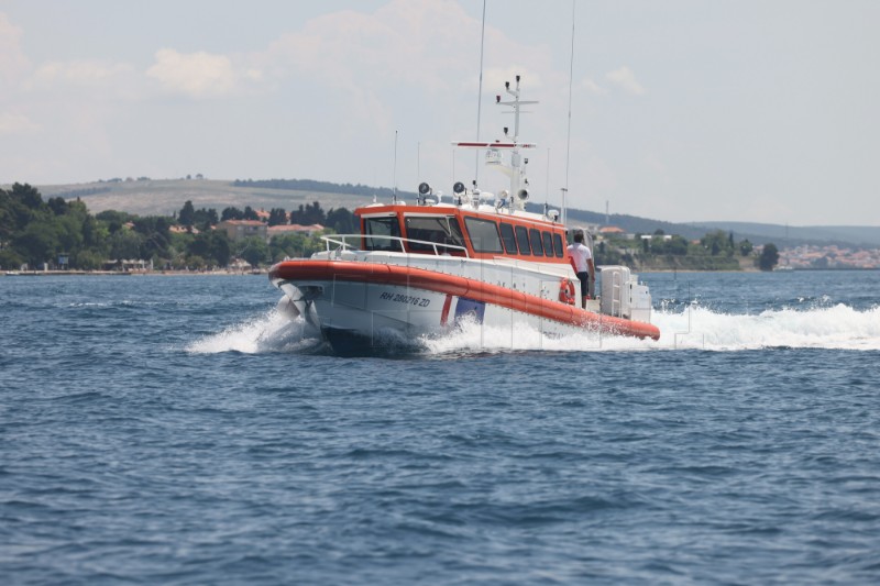 Zadar: Primopredaja brze brodice pomorske medicinske službe