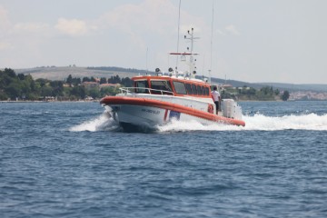 Zadar: Primopredaja brze brodice pomorske medicinske službe