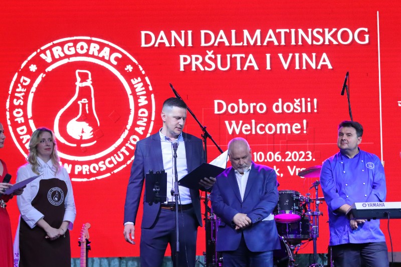 U Vrgorcu Eno-gastro festival "Dani dalmatinskog pršuta i vina" 