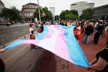 Zagreb: Krenula 22. Povorka ponosa pod geslom 'Zajedno za trans prava!'