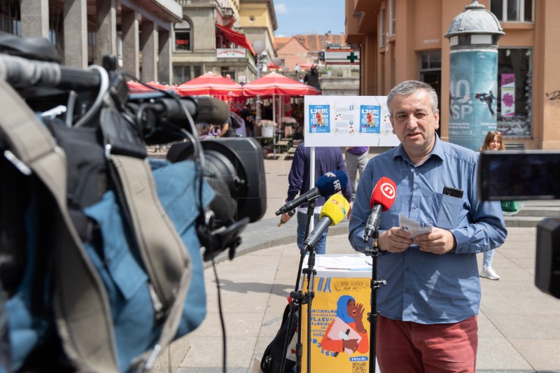 Prikupljanje potpisa za dostojanstvene plaće tekstilnih radnica