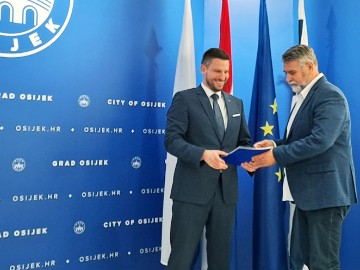 Potpisani ugovori za "Projekt Osijek 4" vrijedni 21,8  milijuna eura