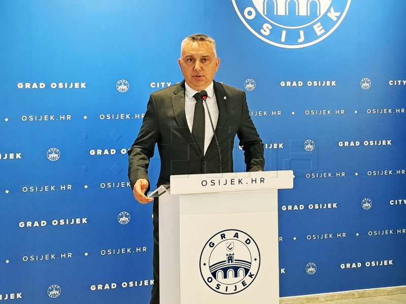 Osijek: Uručeni ugovori u sklopu "Projekta Osijek 4" 