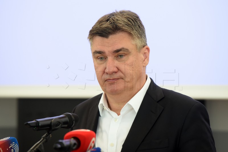 Milanović for reinstating 'Diary of Anne Frank' as mandatory 8th grade reading