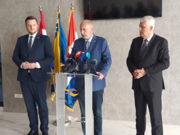 Božinović says crossing border towards Neum to be stepped up