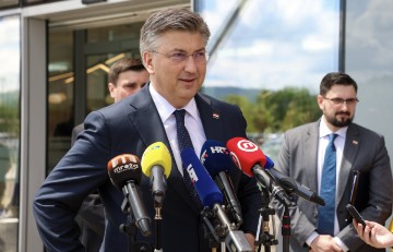 Plenković: Nije predviđen sastanak s Vučićem u Srbiji