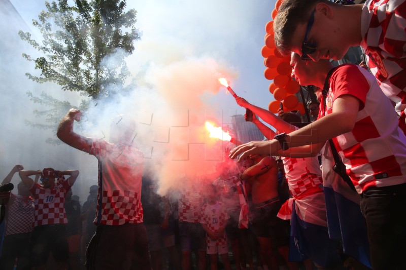 Navijači u Rotterdamu uoči utakmice Nizozemska - Hrvatska