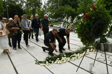 Slavonski Brod: Spomen na 402 djevojčice i dječaka poginulih u Domovinskom ratu