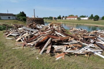 Karlovac- Ivanjski kresovi  nematerijalno kulturno dobro