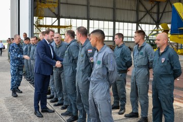 Banožić i Hranj s pilotima u Zemuniku o protupožarnoj sezoni