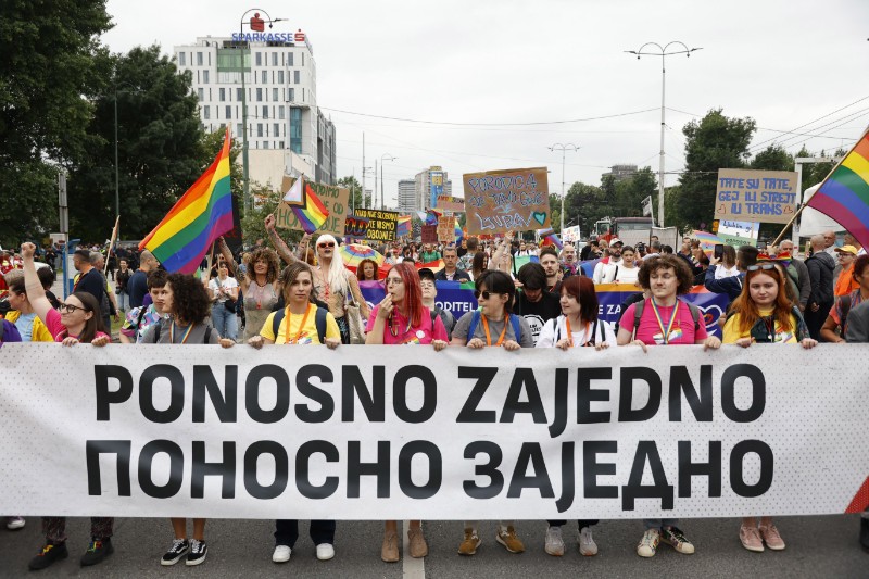 Sarajevo: Povorkom ponosa LGBTIQ zajednica upozorila na stalnu diskriminaciju