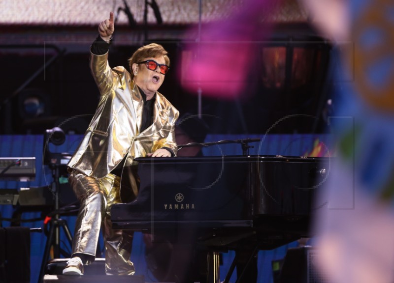 Elton John oduševio nastupom na Glastonburyju 