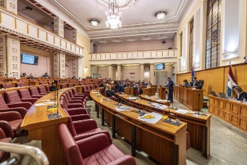 Lijeva oporba kaže da je odluka Možemo očekivana, a desnicu to ne zanima