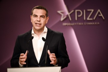 Lider grčke ljevice Cipras podnio ostavku na čelo stranke Syriza