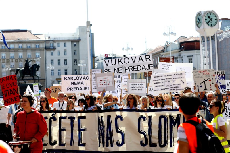 Mirni prosvjed Sindikata državnih i lokalnih službenika i namještenika RH