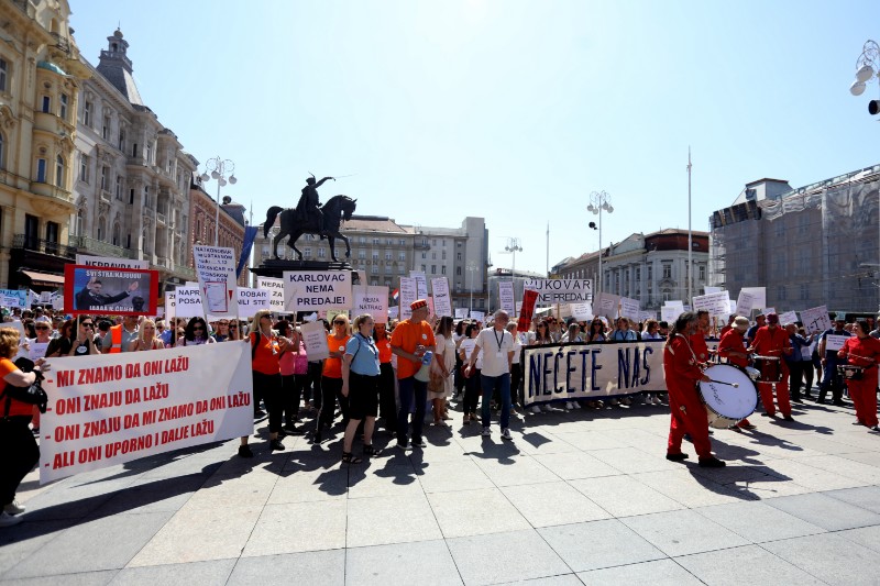 Mirni prosvjed Sindikata državnih i lokalnih službenika i namještenika RH