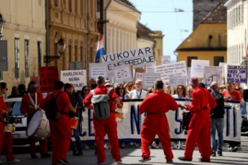 Mirni prosvjed Sindikata državnih i lokalnih službenika i namještenika RH