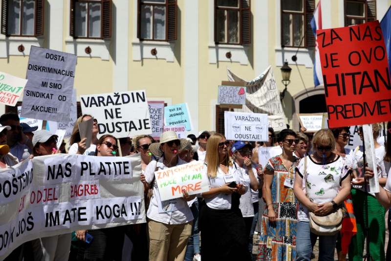 Mirni prosvjed Sindikata državnih i lokalnih službenika i namještenika RH