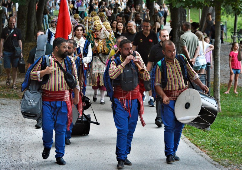 Otvoren 24. Međunarodni festival folklora Karlovac