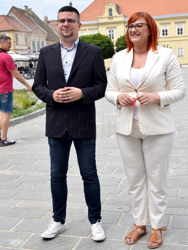 Konferencija za medije osječkih Socijaldemokrata