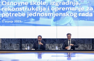 Predstavljanje javnog poziva za izgradnju, rekonstrukciju i opremanje osnovnih škola