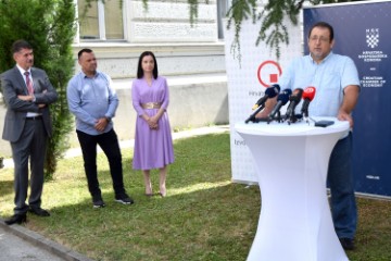 Osijek: Konferencija za medije ministrice Vučković na temu ovogodišnje žetve