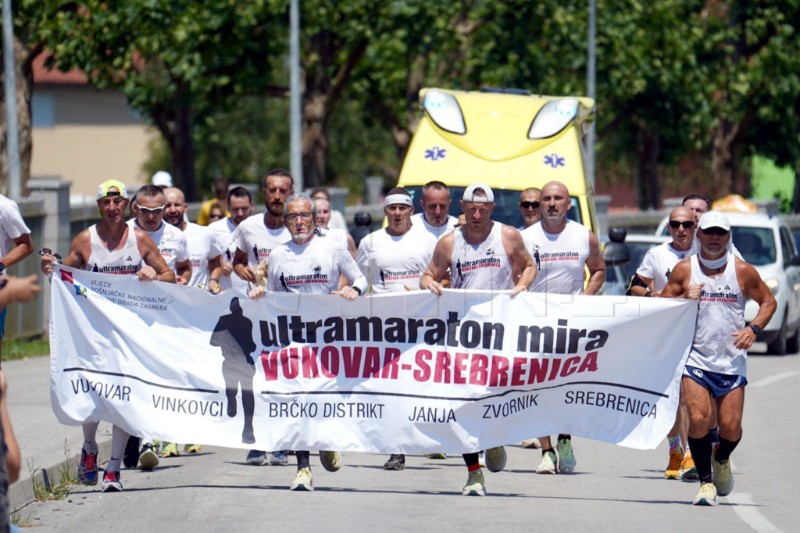 Ultramarathon runners from Croatia arrive in Srebrenica to commemorate victims