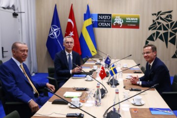 Erdogan pristao na članstvo Švedske u NATO-u - Stoltenberg (dulja)