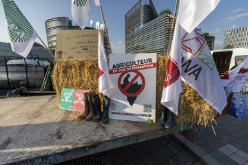 FRANCE EU PARLIAMENT FARMER PROTEST