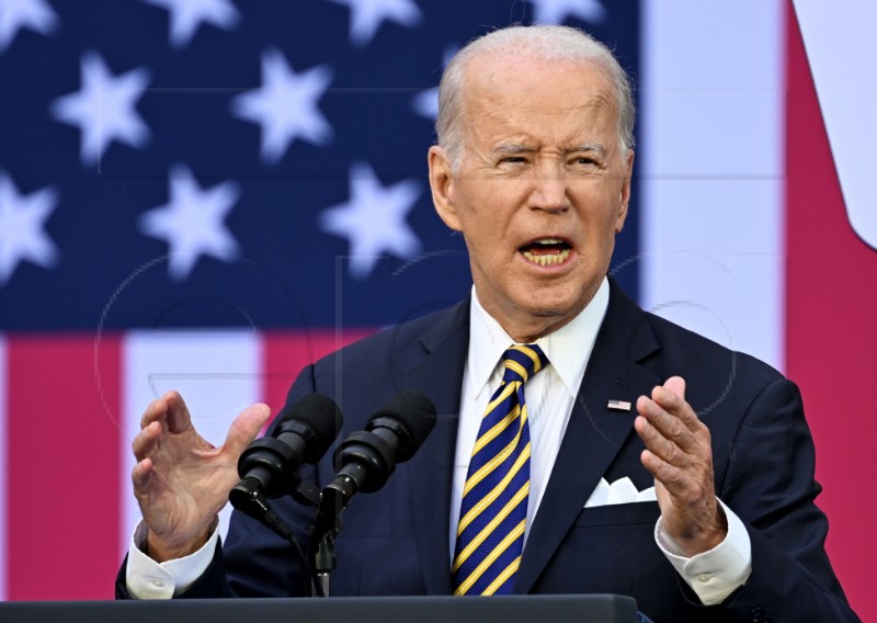 Biden obećao jedinstvo NATO-a nasuprot Putinovoj "očajničkoj žudnji" za moći 