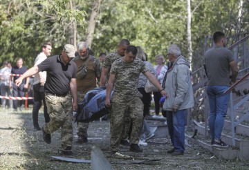 Jedan poginuli, dvoje ranjenih u ruskom napadu dronovima na Kijev