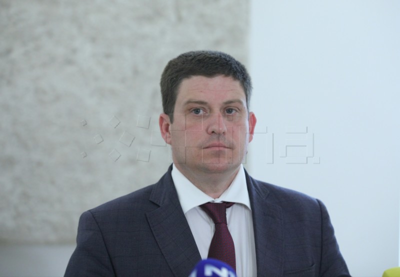 Minister: Terminating contract between Strabag and HŽ Infrastruktura out of question